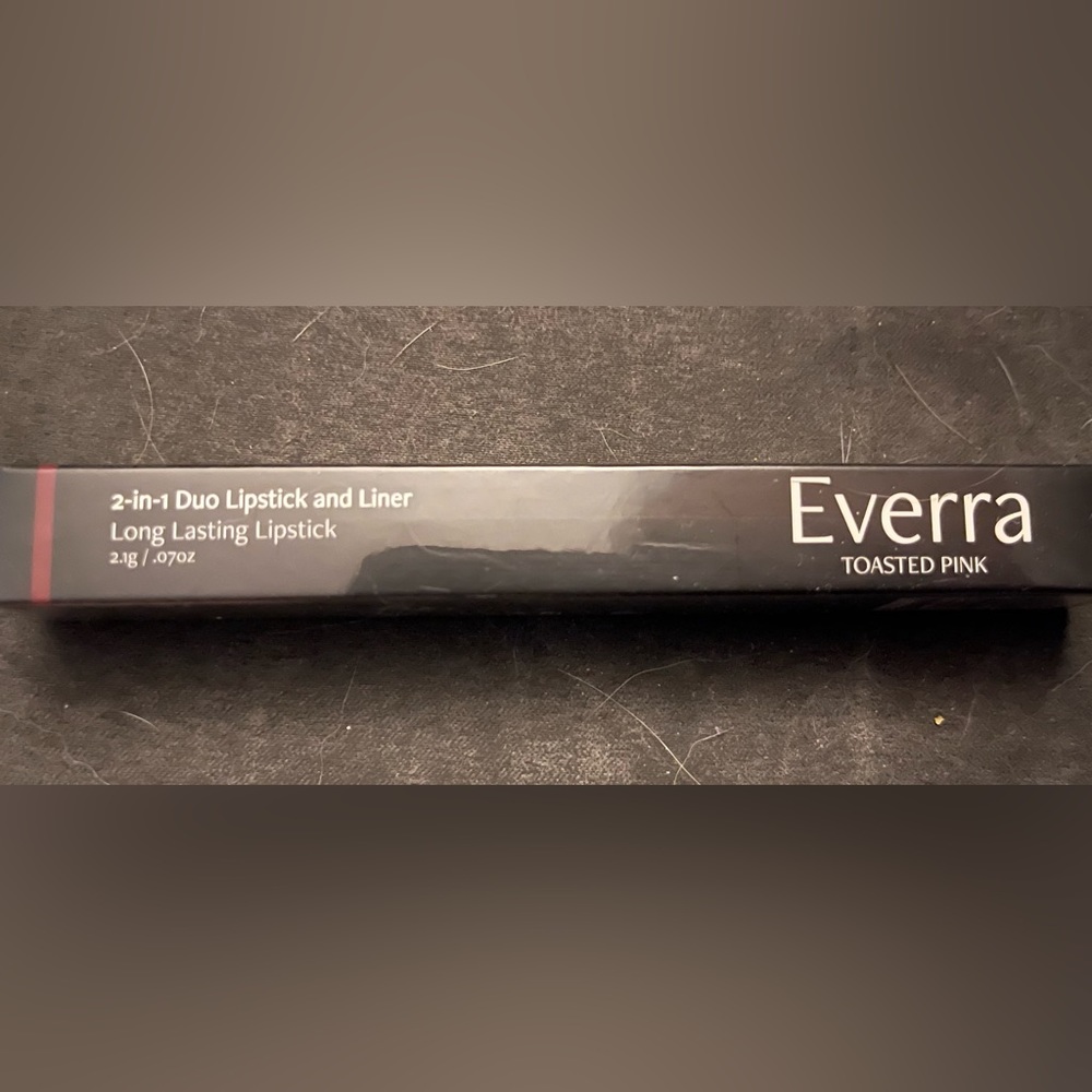 Everra 2 in 1 Lipstick and Lip Liner. Toasted Pink. New